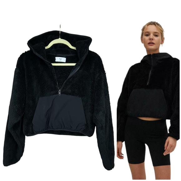 Aritzia TNA Keaton Hoodie SMALL 1/2 Zip Warm Fleece DarkAcademia Grunge Goth - Picture 1 of 16